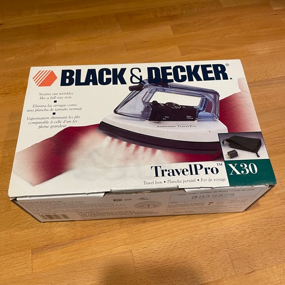NWT Travel Iron by Black & Decker - Picture 4 of 7